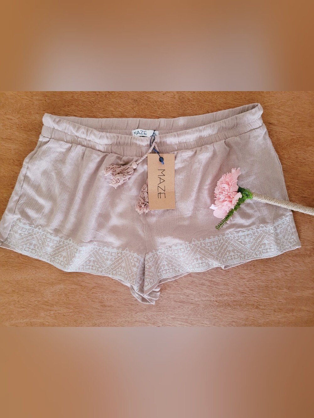 MAZE Taupe Shorts with White Geometric Embroidery